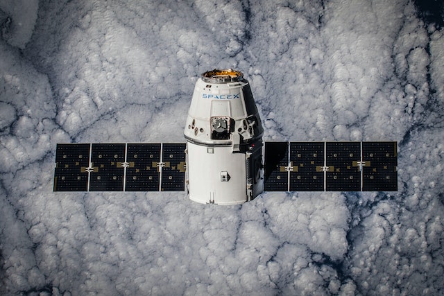SpaceX Dragon returns to earth.